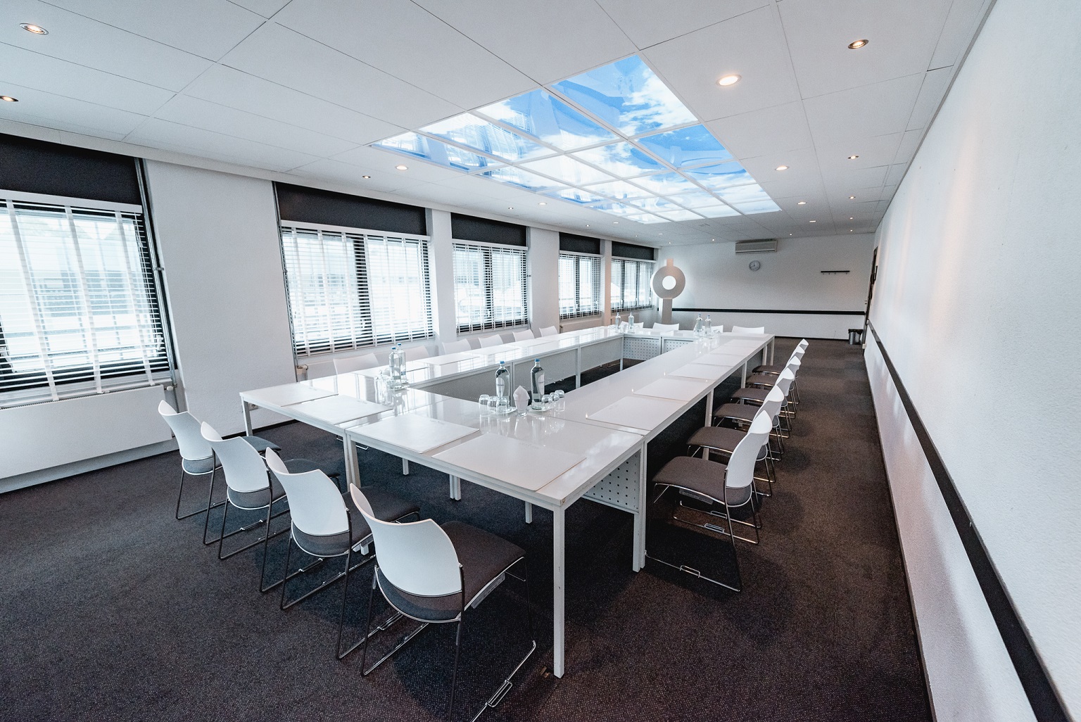 rent-a-large-meeting-room-nbc-congrescentrum